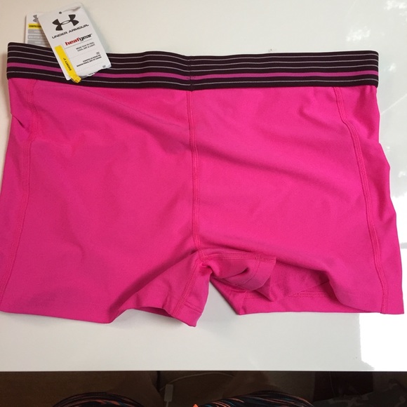 Under armor heat gear shorts - Picture 4 of 4